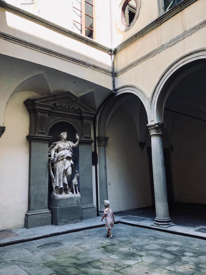 Traviata Appartamento Storico - Palazzo Tolomei Florence Extérieur photo